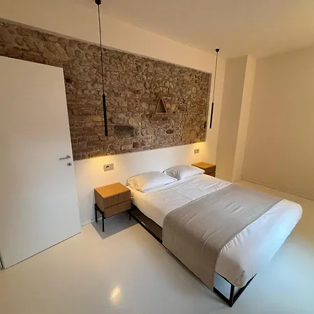 Heritage Modern Flat In Verona's Heart